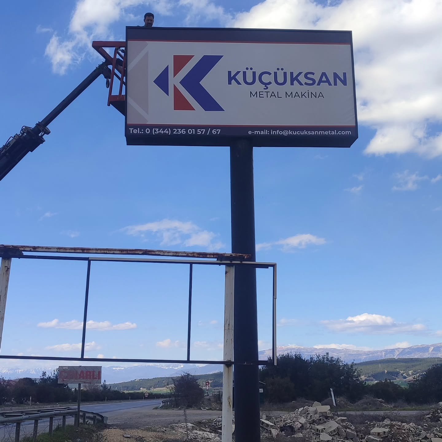Küçüksan totem tabela uygulaması
